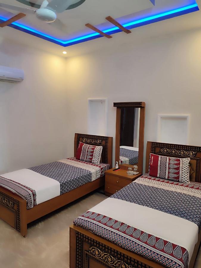 Lavish Residency Guest House Fasial Town Rawalpindi Eksteriør billede