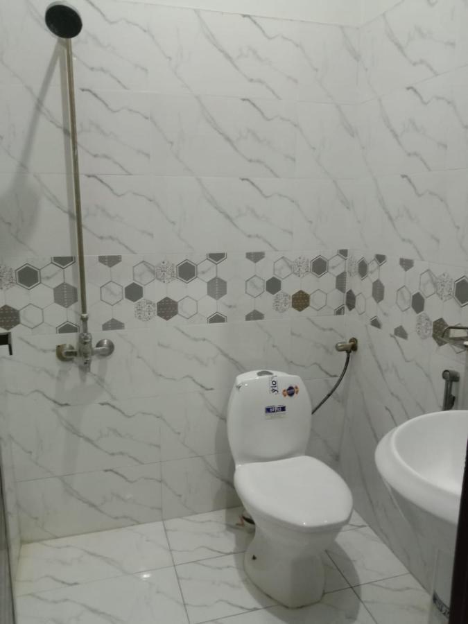 Lavish Residency Guest House Fasial Town Rawalpindi Eksteriør billede
