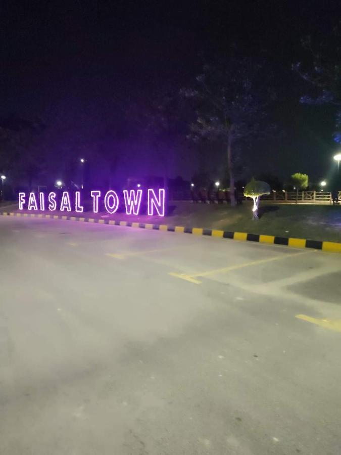 Lavish Residency Guest House Fasial Town Rawalpindi Eksteriør billede