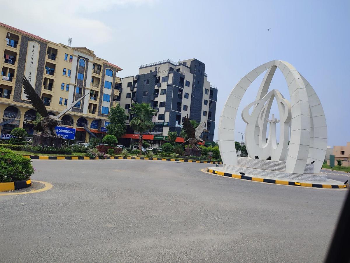 Lavish Residency Guest House Fasial Town Rawalpindi Eksteriør billede