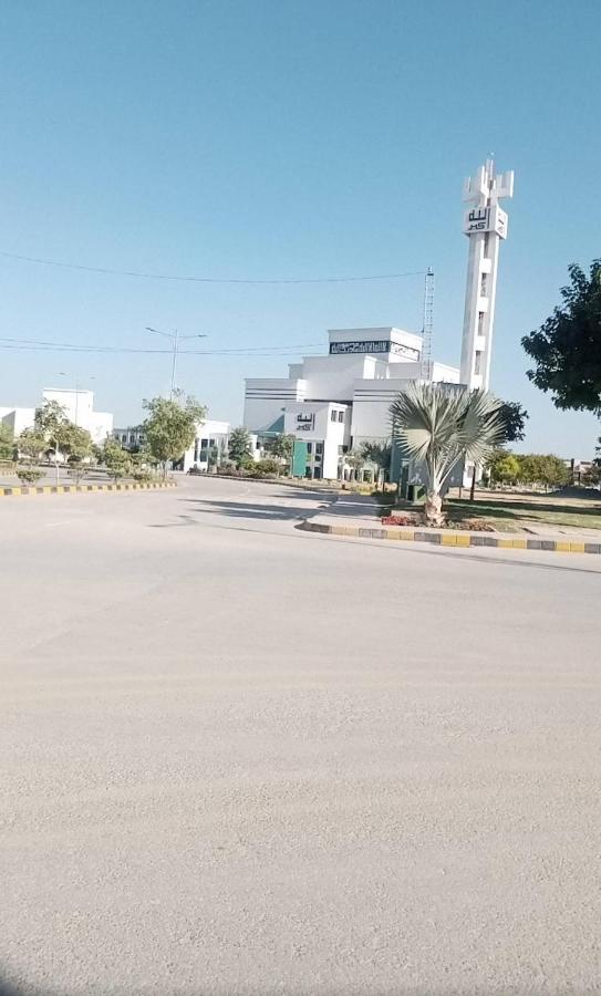 Lavish Residency Guest House Fasial Town Rawalpindi Eksteriør billede